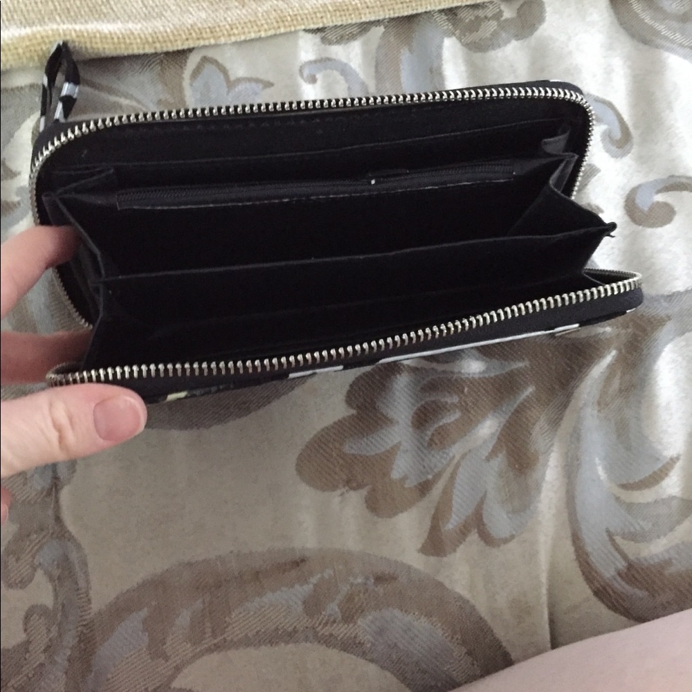 Wallet - Picture 3 of 3